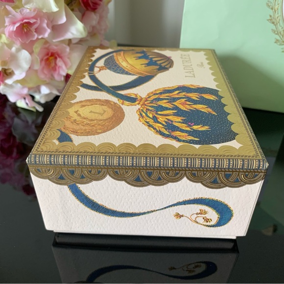 Ladurre Paris Box and Shopping Bag with a macarons description sheet(?) Nov 2024 - Picture 4 of 12